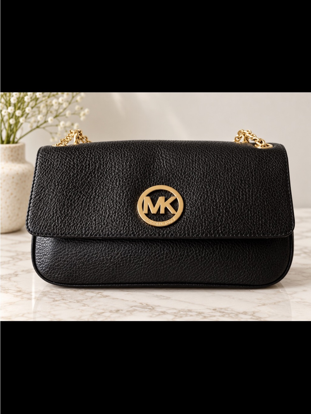 Authentic Michael kors leather shoulder bag